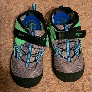 Oshkosh boys sandals